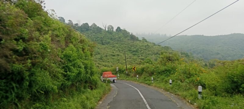 Kondisi jalan menuju Desa Argosari 