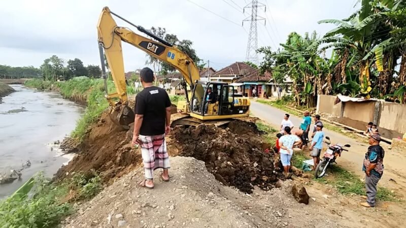 normalisasi sungai menjangan 
