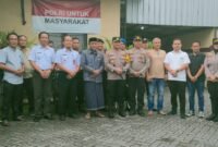 Kapolres Lumajang AKBP Alex Sandy Siregar, S.IK., SH., MH saat foto bersama forkopimca Tekung