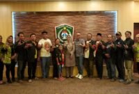 Bupati Lumajang bersama para seniman