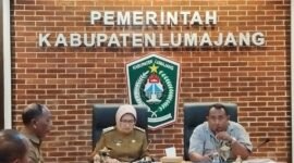 Bupati Lumajang saat menyampaikan komitmennya pada rekan -rekan PWI 