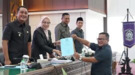 ketua DPRD Lumajang Oktafiyani, SH., MH