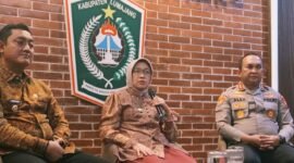 Bupati Lumajang Ir. Hj. Indah Amperawati, M.Si