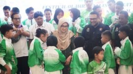 Bupati Lumajang saat melepas 30 atlet KORMI ke FORNAS NTB