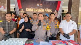 Kapolres Lumajang saat memimpin Press Release