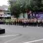 Kapolres Lumajang saat pimpin apel gelar pasukan Operasi Patuh Semeru 2025
