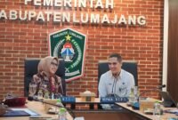 Bupati Lumajang saat menerima kunjungan kerja Kepala Balai Teknik Perkeretaapian kelas I Surabaya
