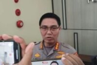 Kabid Humas Polda Jatim saat ditemui media