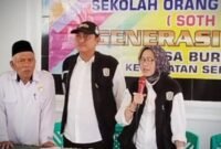Bupati bersama Wabup saat berkunjung ke Desa Burno 