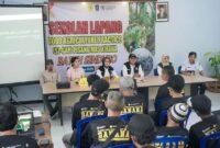 Bupati Lumajang saat memberikan penyuluhan diacara sekolah lapang