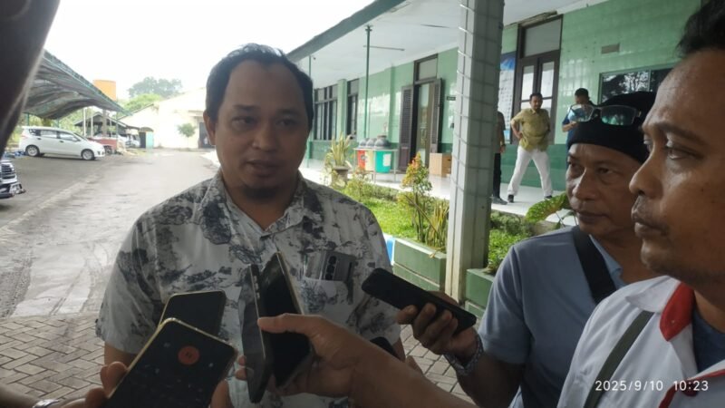 Manager Keuangan dan Umum PG Djatiroto saat ditemui media