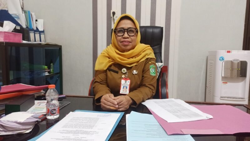 Sekretaris Dinas Kesehatan Lumajang Ester Pramedina