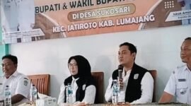 Bupati bersama Wabup saat berkunjung ke Desa Sukosari 