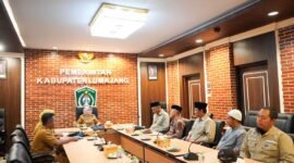 Bupati Lumajang saat audensi bersama pengurus Juleha