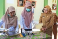 Bupati Lumajang saat meninjau langsung kondisi dapur MBG