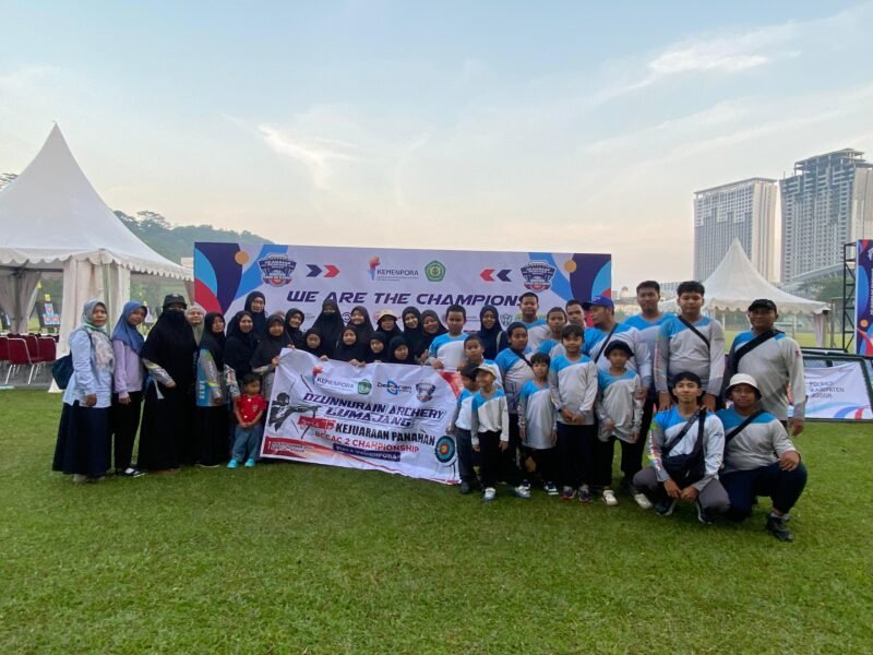 Atlet Panahan Dzunnurain saat foto bersama