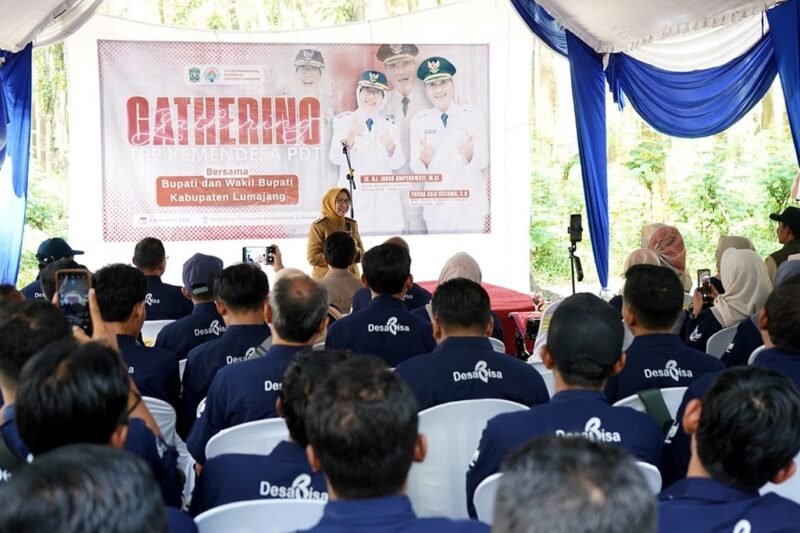 Bupati Lumajang saat memberikan sambutan diacara Ganthering TPP Kemendes 