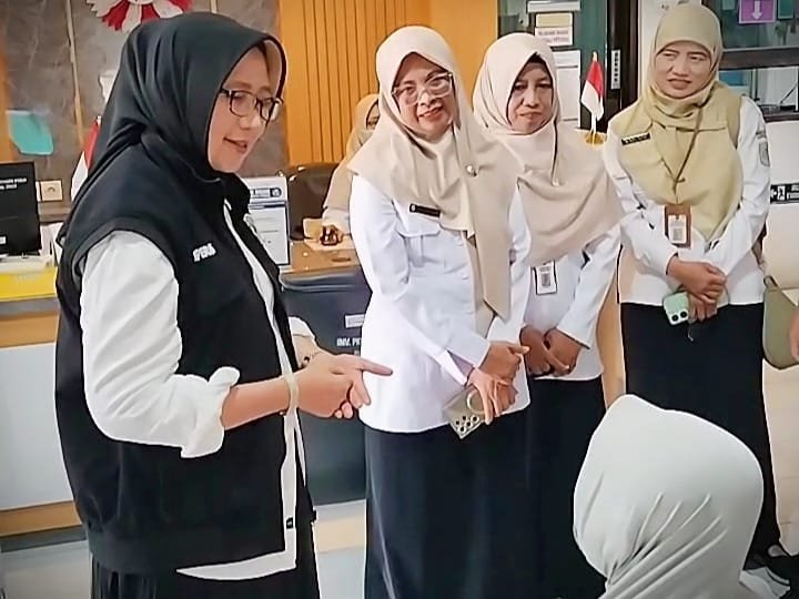 Bupati Lumajang saat kunjungan kerja di Puskesmas Sumbersuko