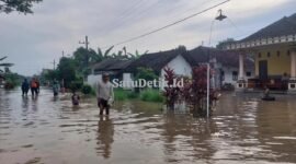 Kondisi rumah warga saat terendam air