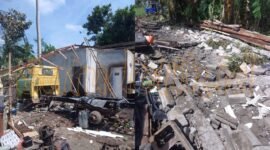 Kondisi salah satu rumah warga yang rusak akibat angin puting beliung