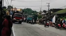 Kondisi bangkai truk sebelum dievakuasi