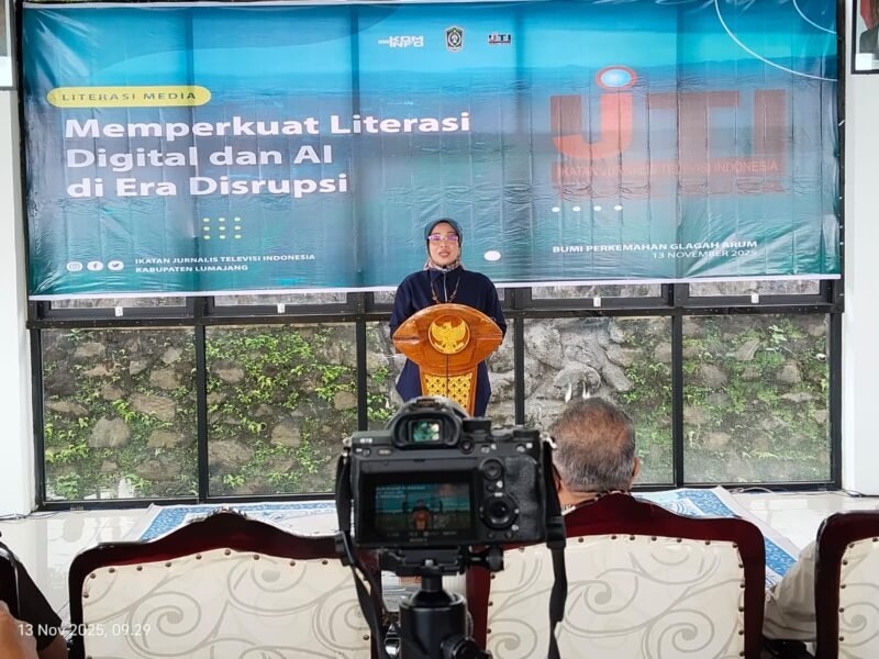 Ketua DPRD Lumajang Hj. Oktaviyani, SH., MH