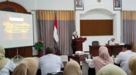 Bupati Lumajang saat memberikan arahan terkait OMG