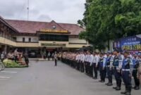 Kapolres Lumajang AKBP Alex Sandy Siregar, S.IK.,SH.,MH saat memimpin apel Ops Zebra Semeru 2025