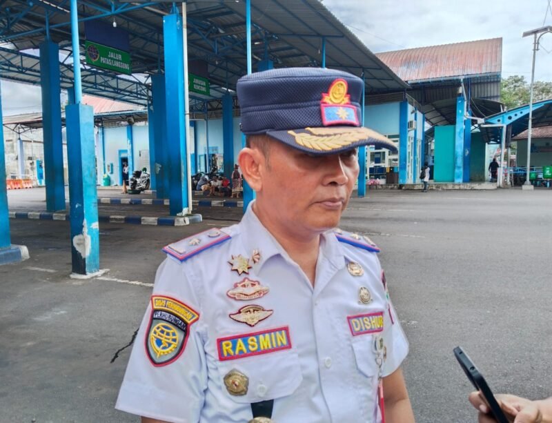 Kepala Dinas Perhubungan Lumajang Drs. Rasmin