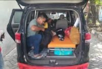 Madas Surabaya saat hendak mengantar jenazah balita asal Desa Kaliwungu Lumajang