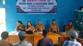 Foto Pemdes Naning melakukan sosialisasi PBB-P2