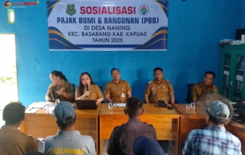 Foto Pemdes Naning melakukan sosialisasi PBB-P2