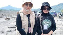 Reny Juwita perwakilan ibu-ibu Sepawon Kediri