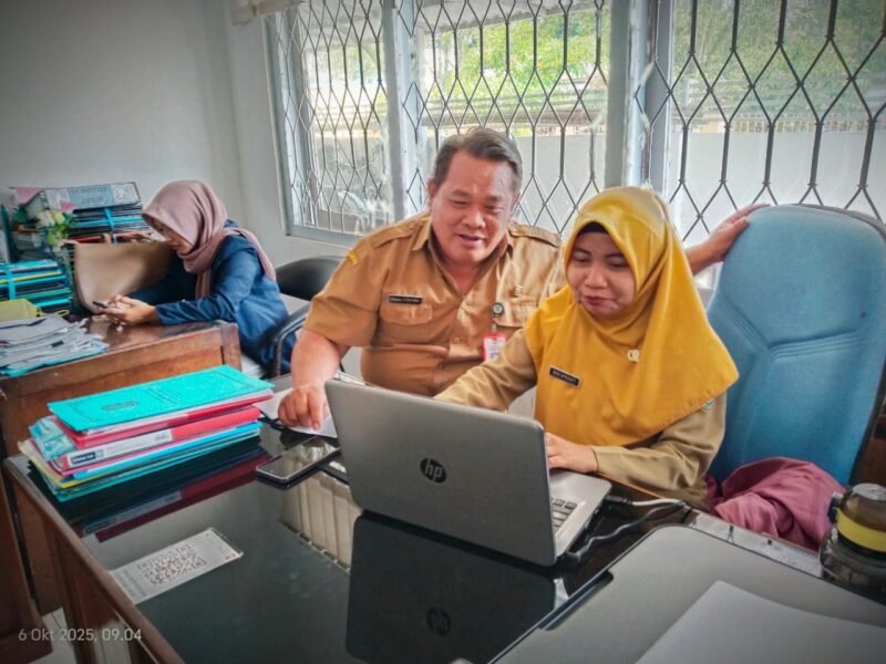 Kabid Perlindungan Anak dan Pelayanan Rehabilitasi Sosial Dinas Sosial Darno, S.Pd