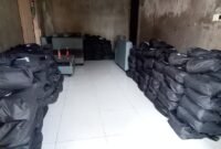 Foto sisa bansos erupsi Semeru yang diselewengkan