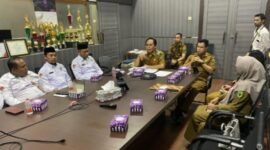 Kadispendik Kapuas saat rapat koordinasi dengan Kemenag 