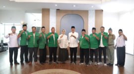 Bupati Lumajang saat foto bersama Pengurus Pemuda Ansor