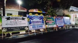 Puluhan karangan bunga ucapan HPN di Pendopo Arya Wiraraja Lumajang