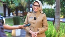 Bupati Lumajang Ir. Hj. Indah Amperawati, M.Si