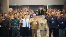 Bupati Lumajang saat foto bersama diacara Perkuat Pengendalian Inflasi 