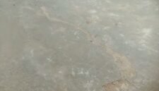 Foto keretakan cor beton halaman SMP Negeri 5 Selat Kapuas 