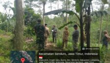 Waka ADM Perhutani KSPH Lumajang KPH Probolinggo Soegiharto Aries Soebagio, ST saat memberikan penjelasan kepada rombongan Kemhan RI