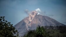 Penampakan Gunung Semeru 