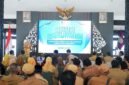 Bupati Lumajang Ir. Hj. Indah Amperawati, M.Si saat memberikan sambutan diacara Diskusi Kewilayahan Pemerintah Desa dan Kelurahan se Kabupaten Lumajang