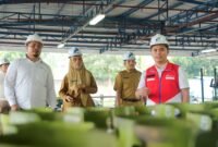 Petugas gabungan saat sidak disalah satu agen elpiji