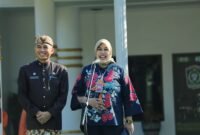 Sekda Lumajang Drs. Agus Triyono, M.si saat foto bersama pimpinan Bank Jatim