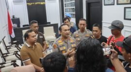 Kapolres Lumajang AKBP Alex Sandy Siregar saat memimpin Doorstop 