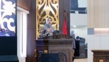 Bupati Lumajang Ir. Hj. Indah Amperawati, M.Si 