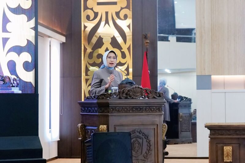 Bupati Lumajang Ir. Hj. Indah Amperawati, M.Si 