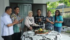 Bupati Lumajang didampingi Wabup saat meresmikan Rumah Singgah Graha Lamajang di Surabaya